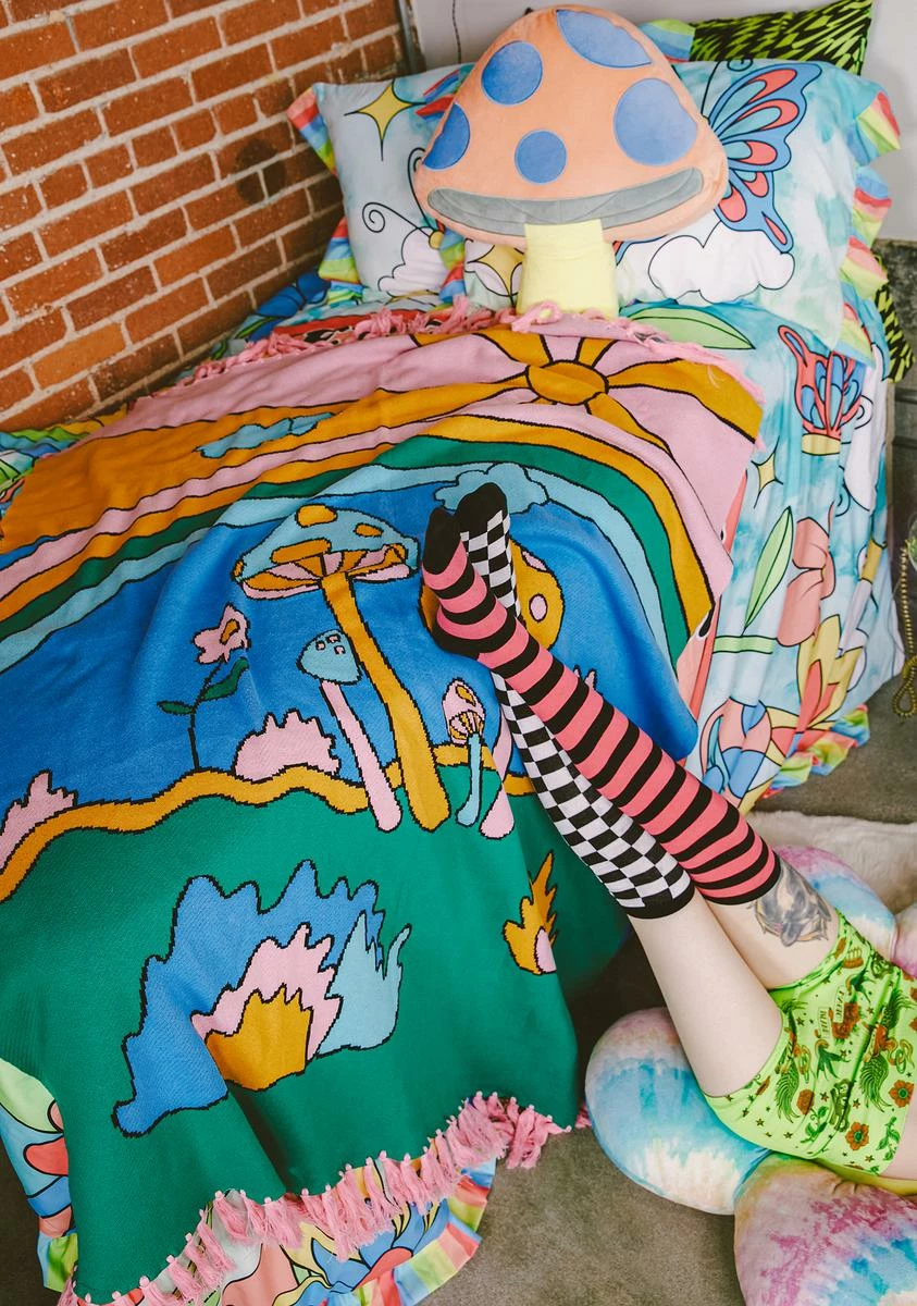 Dolls Home Psychedelic Fantasy Throw Blanket - Image 4