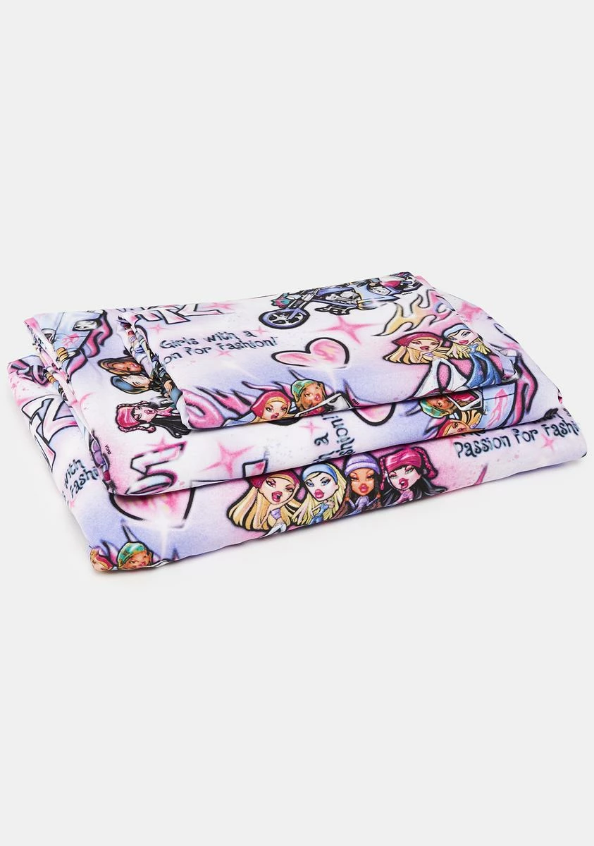 Dolls Kill X Bratz Hot N' Unbothered Sheet Set - Image 2
