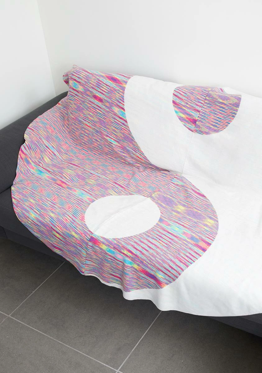 Dolls Home Glitch In Balance Throw Blanket