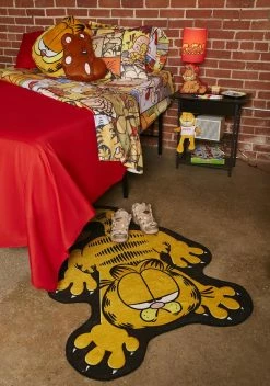 Dolls Kill X Garfield Kitty With Claws Rug