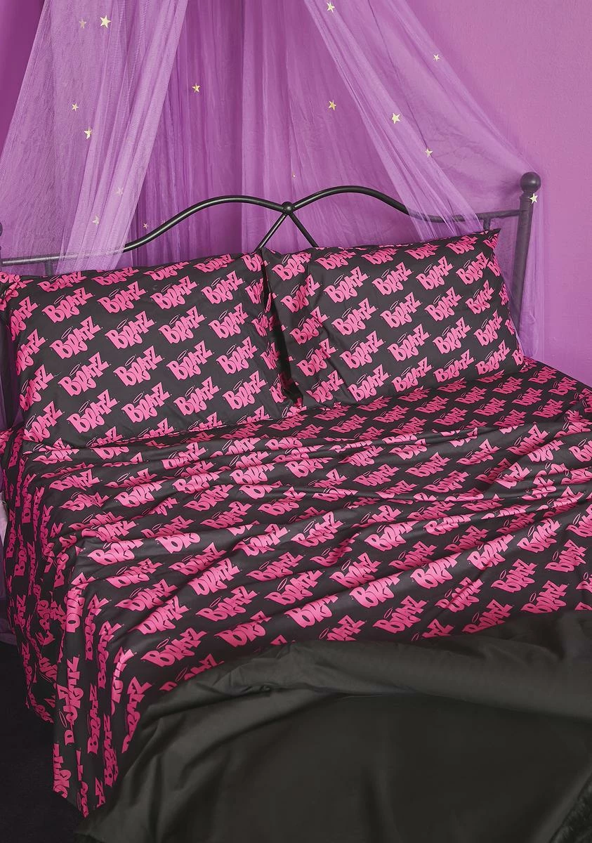 Dolls Kill X Bratz Got Bratitude Sheet Set