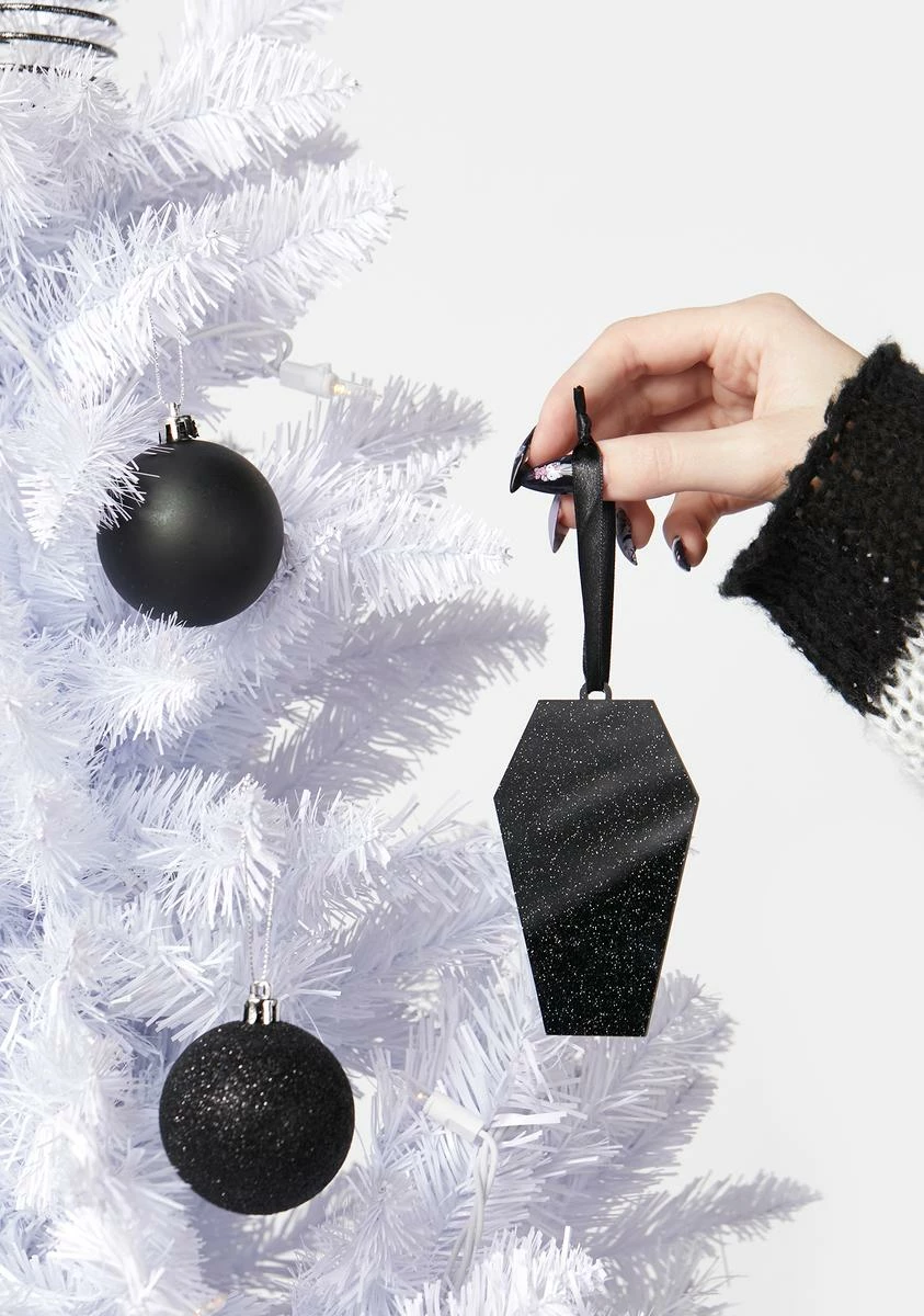 Dolls Home You've Been Adorned Ornament 4 Pack - Image 3