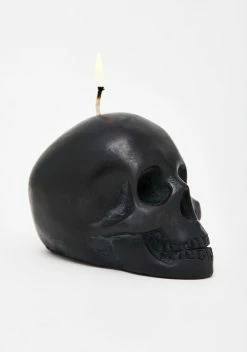 THE BLACKENED TEETH Skull Scented Soy Candle