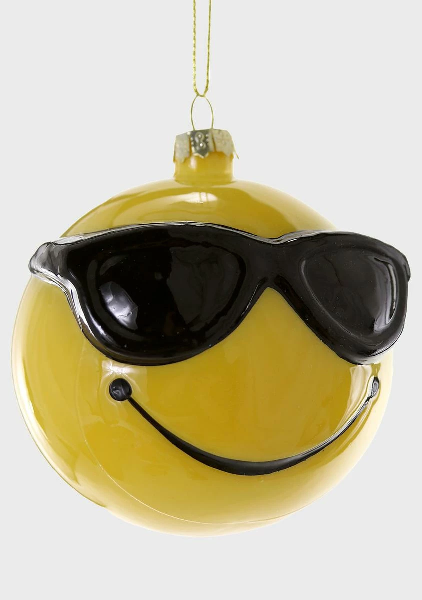 X_Cody Foster Hangin' Back Ornament - Image 2