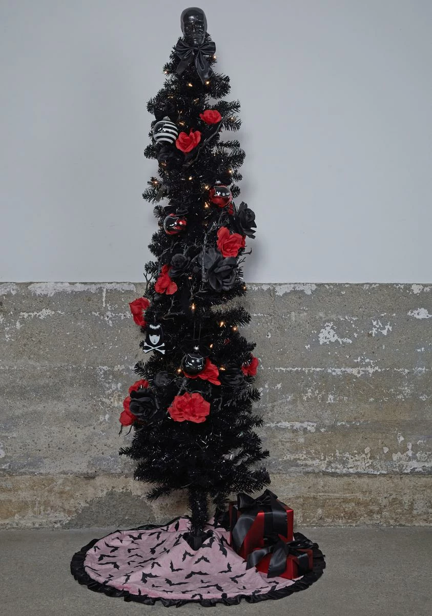 Dolls Home Sweet Bat Behavior Tree Skirt - Image 4